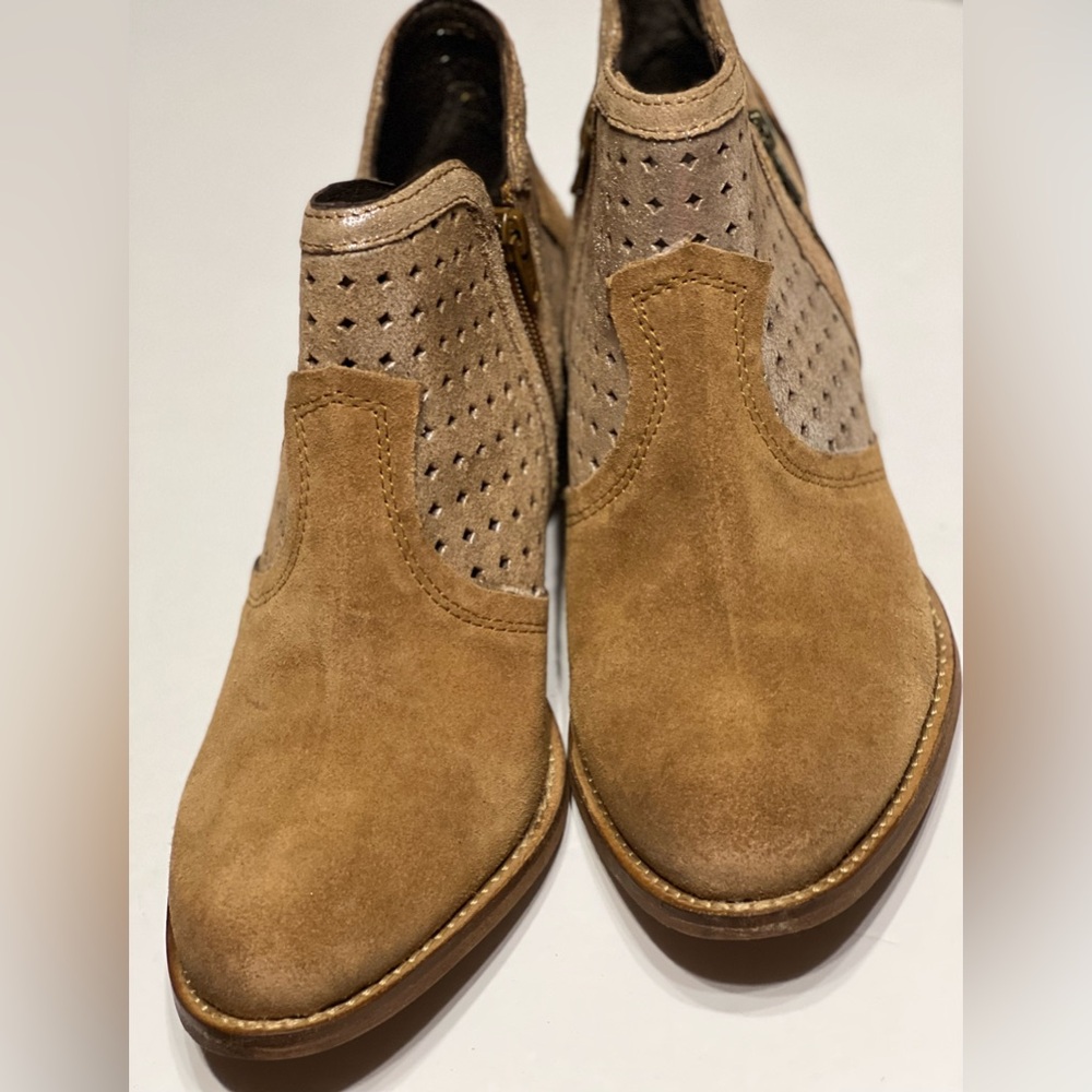 DIBA True brown leather boots